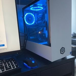 Meet your Posher, Marlon